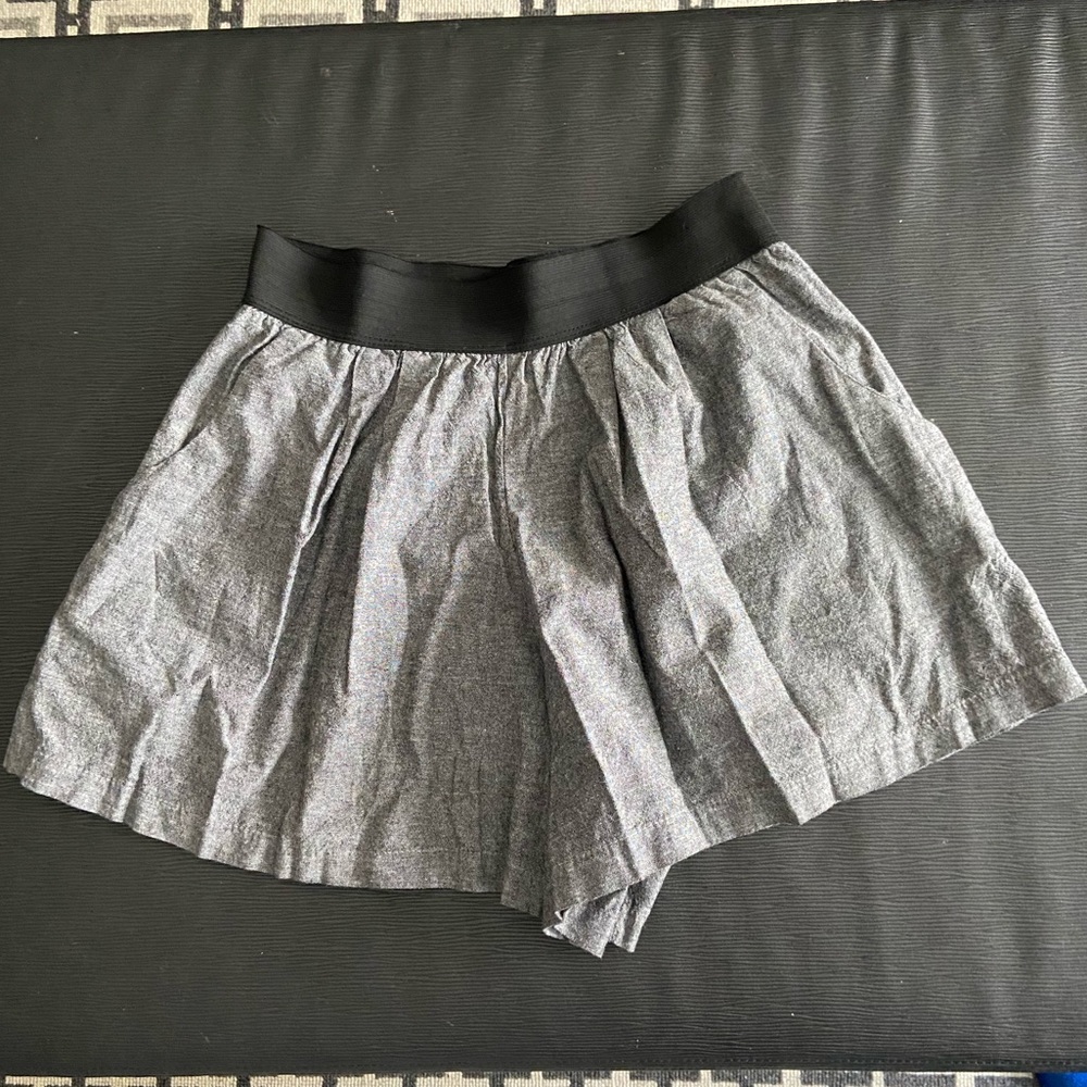 Linen Grey skort/shorts size small